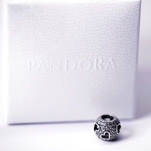 NEW Pandora Tumbling Hearts Charm, Clear CZ